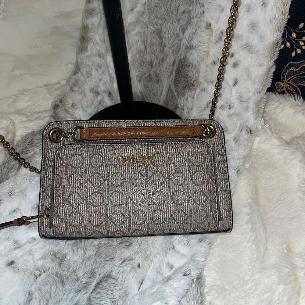 Calvin Klein crossbody MonogramPattern